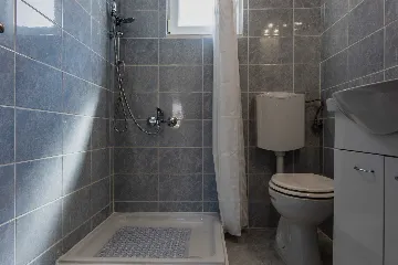 2-Bedroom Apartment in Vir with Balcony for 4