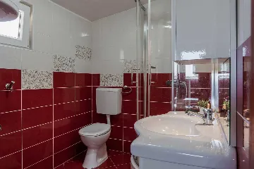 Vir Apartment for 2-4 Guests with Balcony