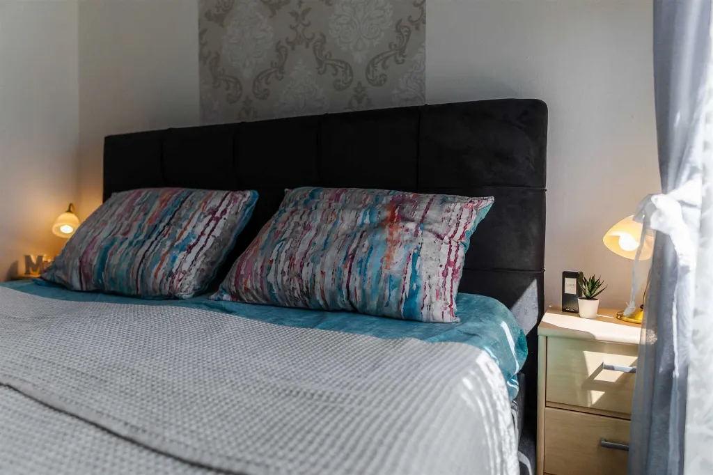Vir 1-Bedroom Apartment for Up to 4 Guests