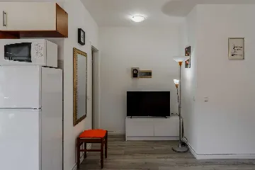 Apartment in Vir for 4 with Balcony