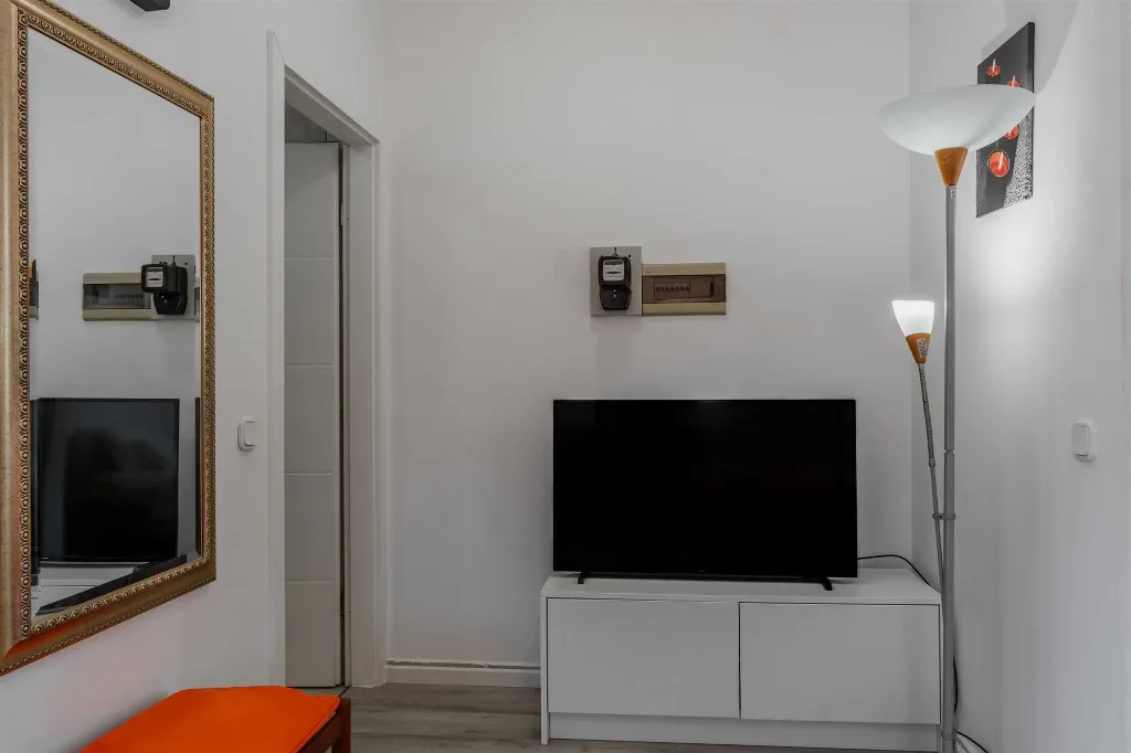 Apartment in Vir for 4 with Balcony