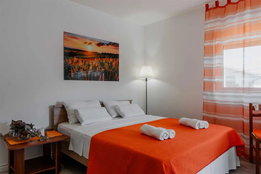 Apartment in Vir for 4 with Balcony