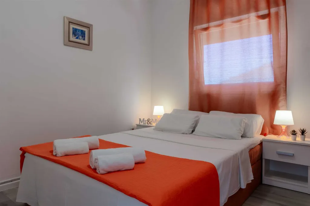 Apartment in Vir for 4 with Balcony
