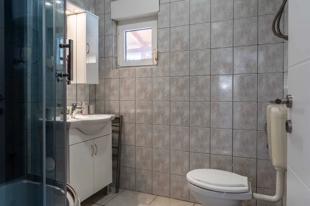 Apartment in Vir for 4 with Balcony