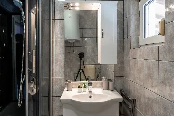 Apartment in Vir for 4 with Balcony