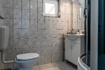 Apartment in Vir for 4 Guests with Balcony