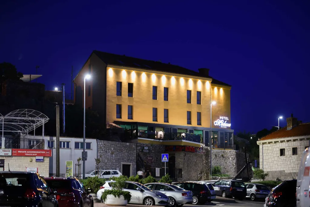 Double Room in Senj for 2 Guests with Private Bathroom