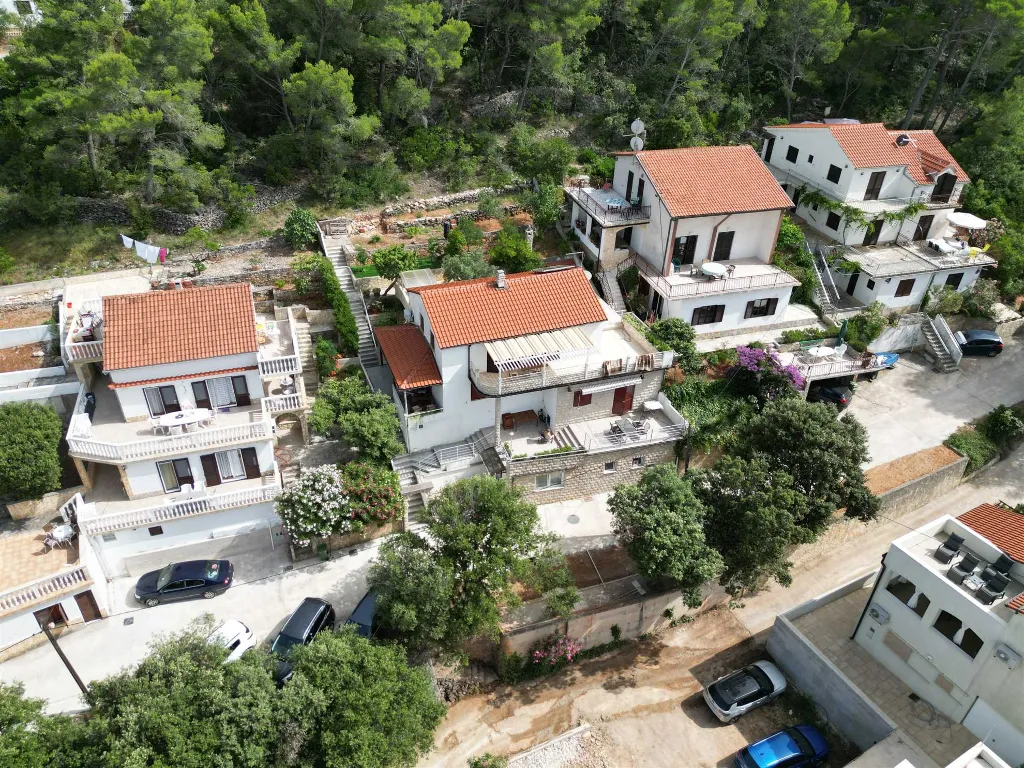 Air-conditioned Studio Apartment in Vrboska for 2