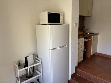 Air-conditioned Studio Apartment in Vrboska for 2