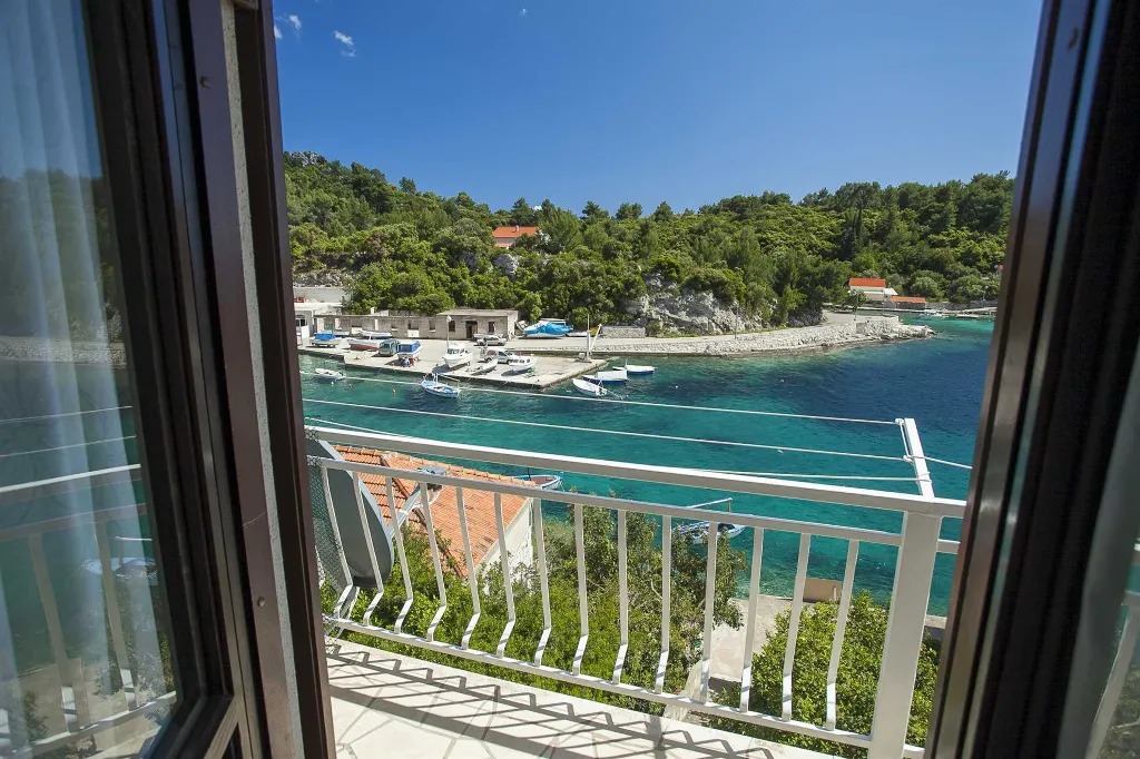 Two-Bedroom Apartment in Blato with Sea View