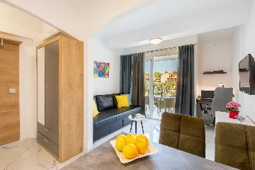 One-Bedroom Apartment with Sea View in Blato