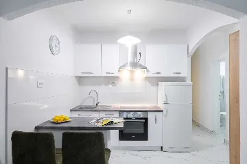 One-Bedroom Apartment with Sea View in Blato