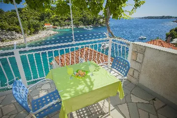 Studio Apartment with Sea View for 2 in Blato