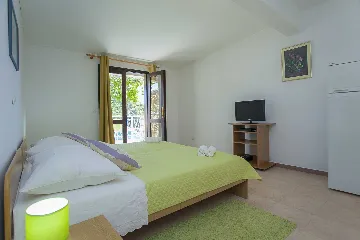 Studio Apartment with Sea View for 2 in Blato