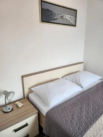 Karlobag Seaview Apartment for Up to 4