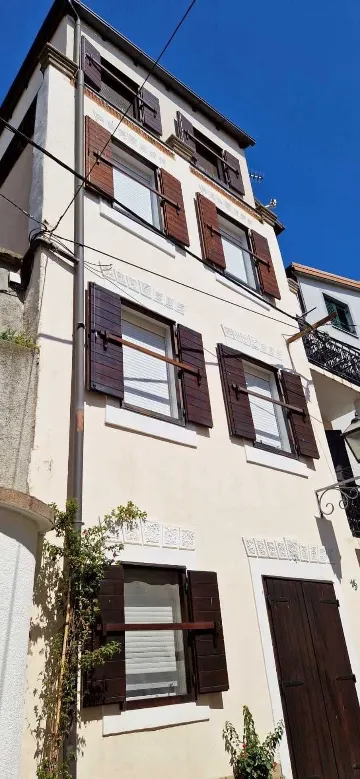 Apartment in Karlobag for up to 4 Guests