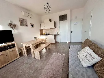 Apartment in Karlobag for up to 4 Guests