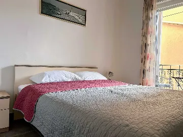 Karlobag Apartment with Balcony for 4 Guests