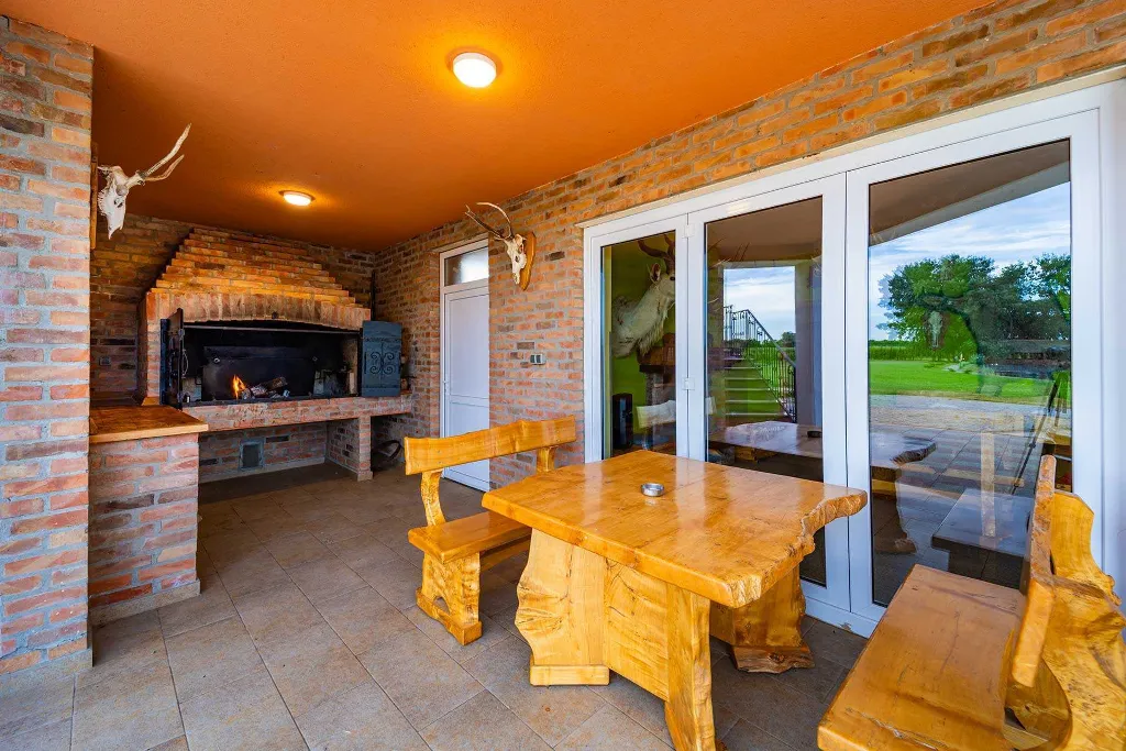 Čeminac Villa for Up to 12 Guests with Pool & Jacuzzi