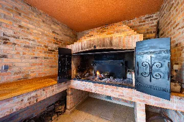 Čeminac Villa for Up to 12 Guests with Pool & Jacuzzi