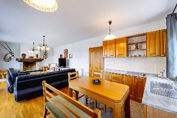 Čeminac Villa for Up to 12 Guests with Pool & Jacuzzi