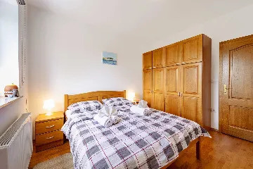 Čeminac Villa for Up to 12 Guests with Pool & Jacuzzi