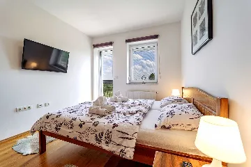 Čeminac Villa for Up to 12 Guests with Pool & Jacuzzi