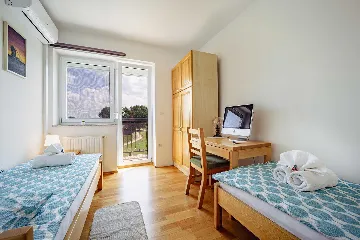 Čeminac Villa for Up to 12 Guests with Pool & Jacuzzi