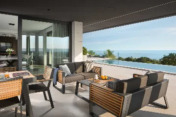 Sea View Villa with Pool in Koromačno