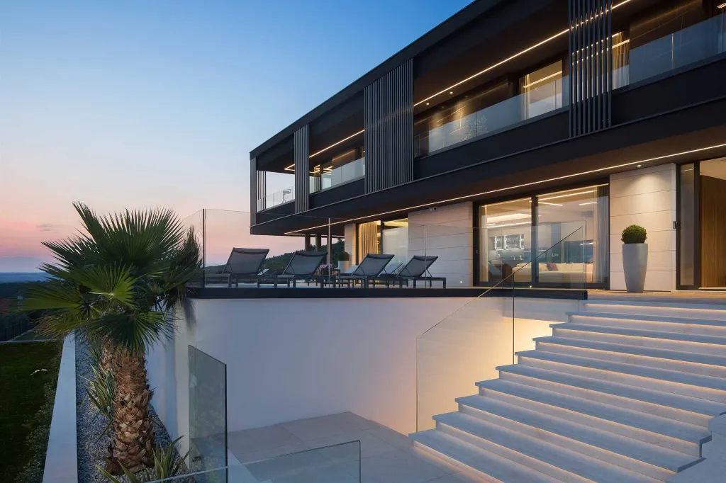 Sea View Villa with Pool in Koromačno