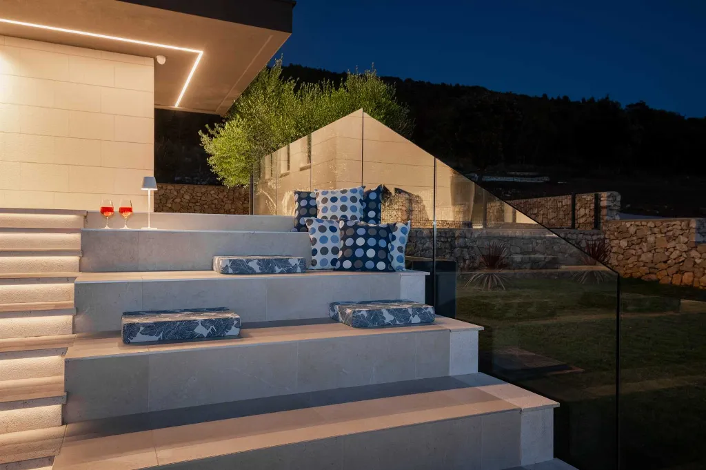 Sea View Villa with Pool in Koromačno