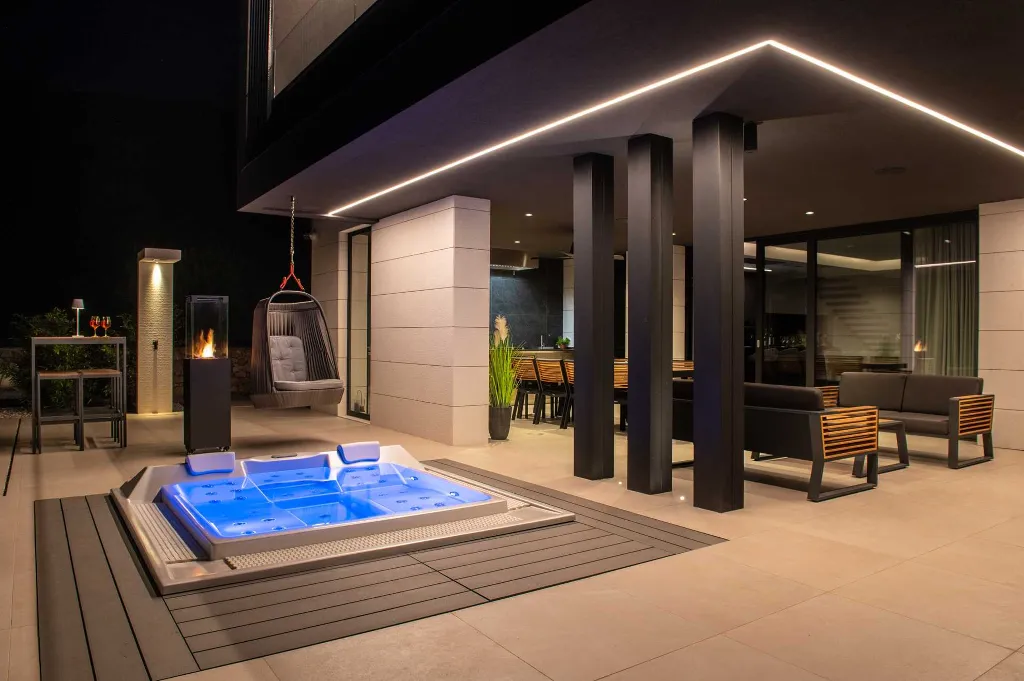 Sea View Villa with Pool in Koromačno