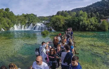 Villa with Pool in Brištane