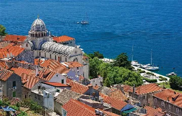 Villa with Pool in Brištane