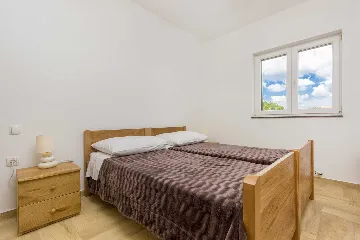 Villa with Pool in Brištane