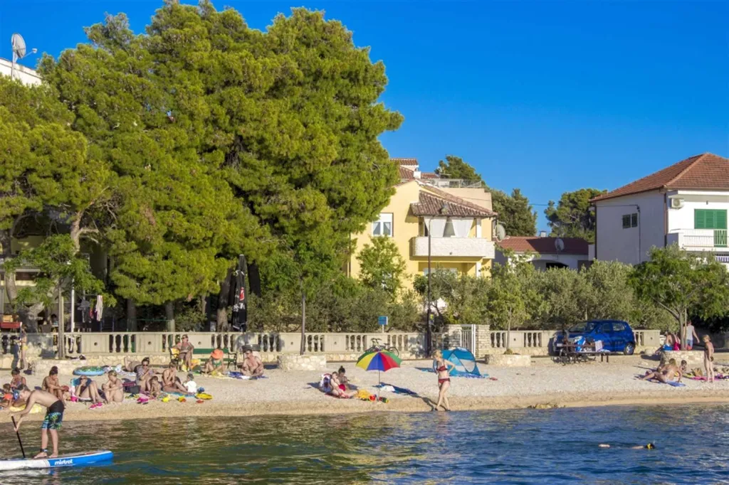 4-Bedroom Sea View Apartment in Šibenik