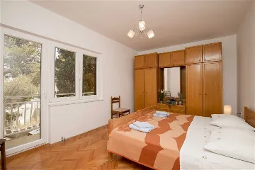 4-Bedroom Sea View Apartment in Šibenik