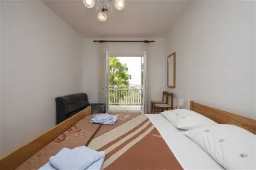 4-Bedroom Sea View Apartment in Šibenik