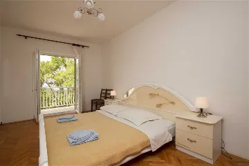 4-Bedroom Sea View Apartment in Šibenik