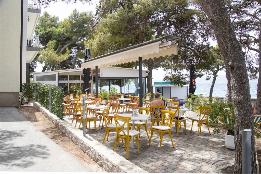 Apartment with Balcony in Šibenik for 4 Guests