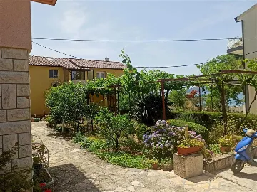 Apartment with Balcony in Šibenik for 4 Guests