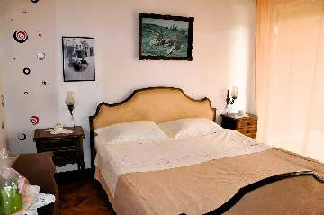 Three-Bedroom Apartment with Pool in Pakoštane