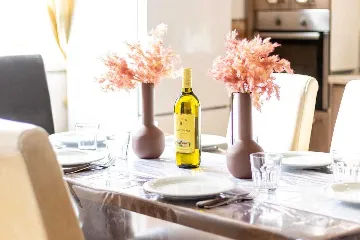 Three-Bedroom Apartment with Pool in Pakoštane