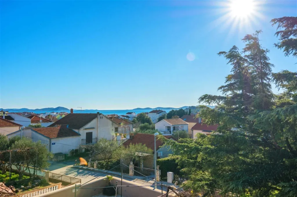 Two-Bedroom Apartment with Shared Pool in Pakoštane