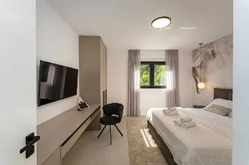 8-Guest Villa with Pool in Seline