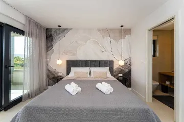 8-Guest Villa with Pool in Seline