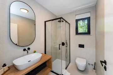 8-Guest Villa with Pool in Seline