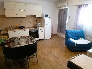 Comfort Retreat Apartment with Parking Vir