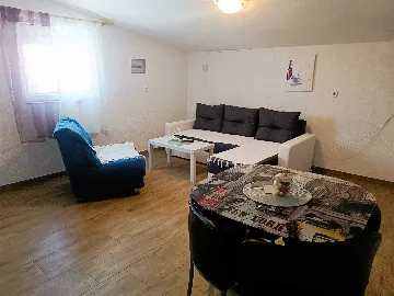 Comfort Retreat Apartment with Parking Vir