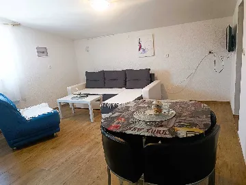 Comfort Retreat Apartment with Parking Vir